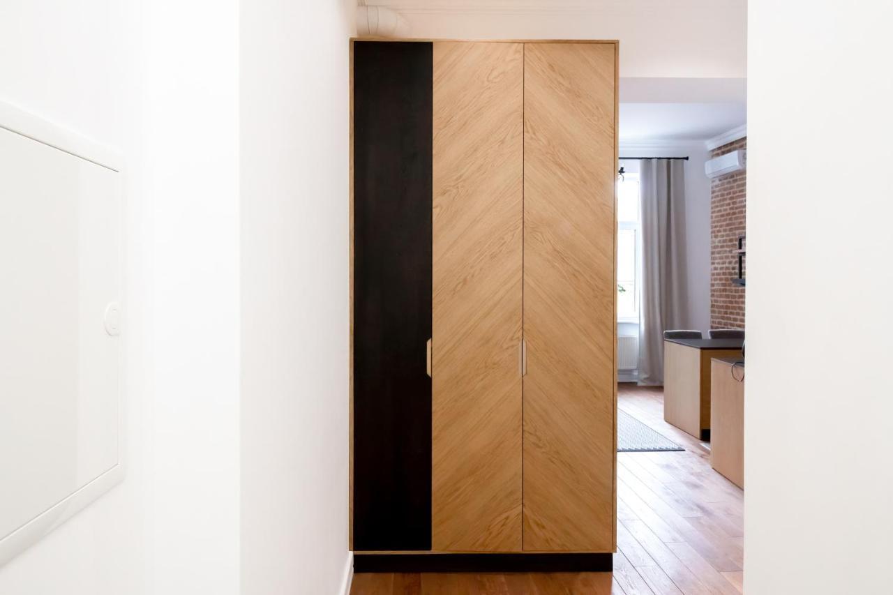 Seveneleven Apartments Черновцы Экстерьер фото