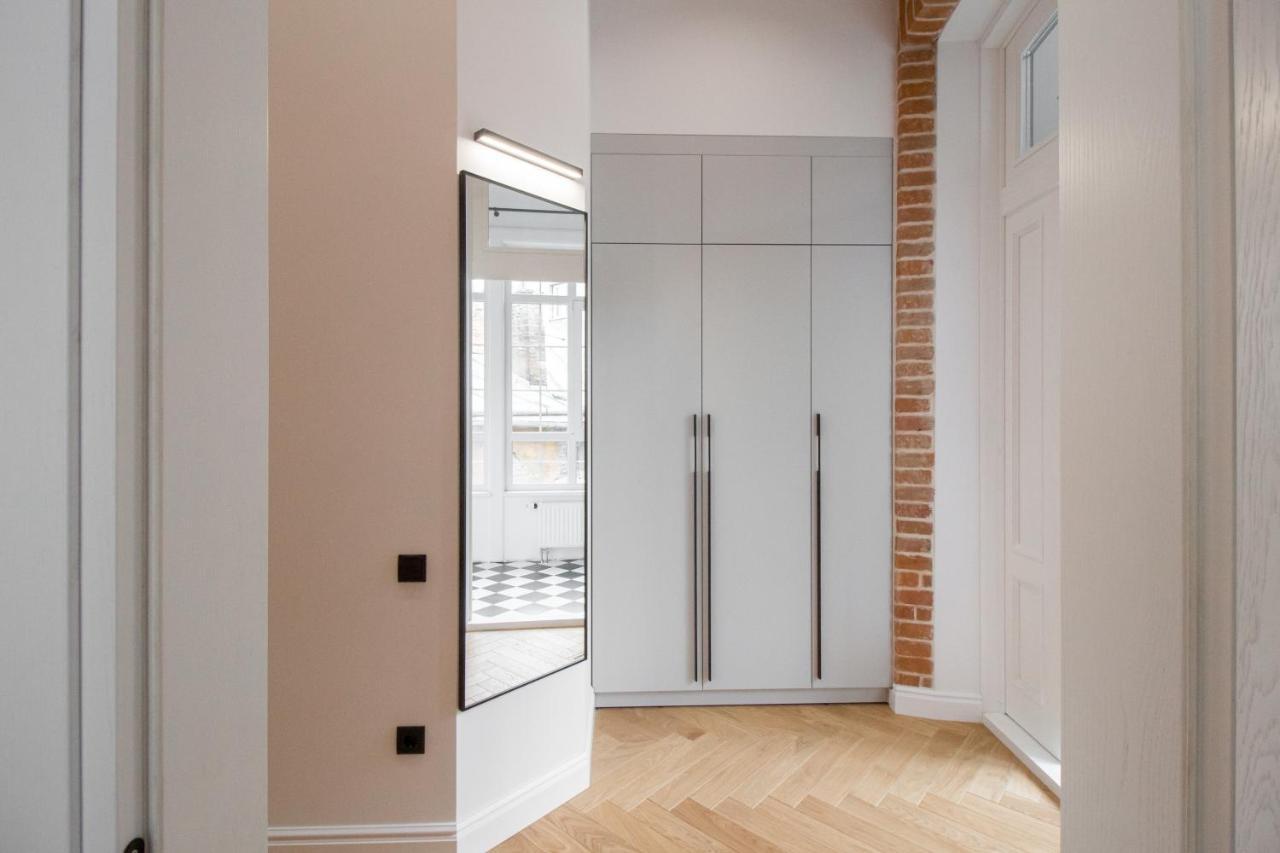 Seveneleven Apartments Черновцы Экстерьер фото