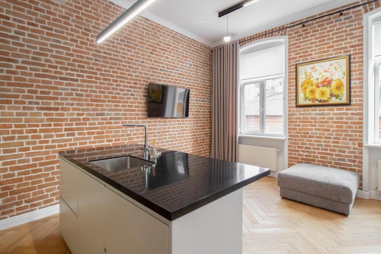 Seveneleven Apartments Черновцы Экстерьер фото
