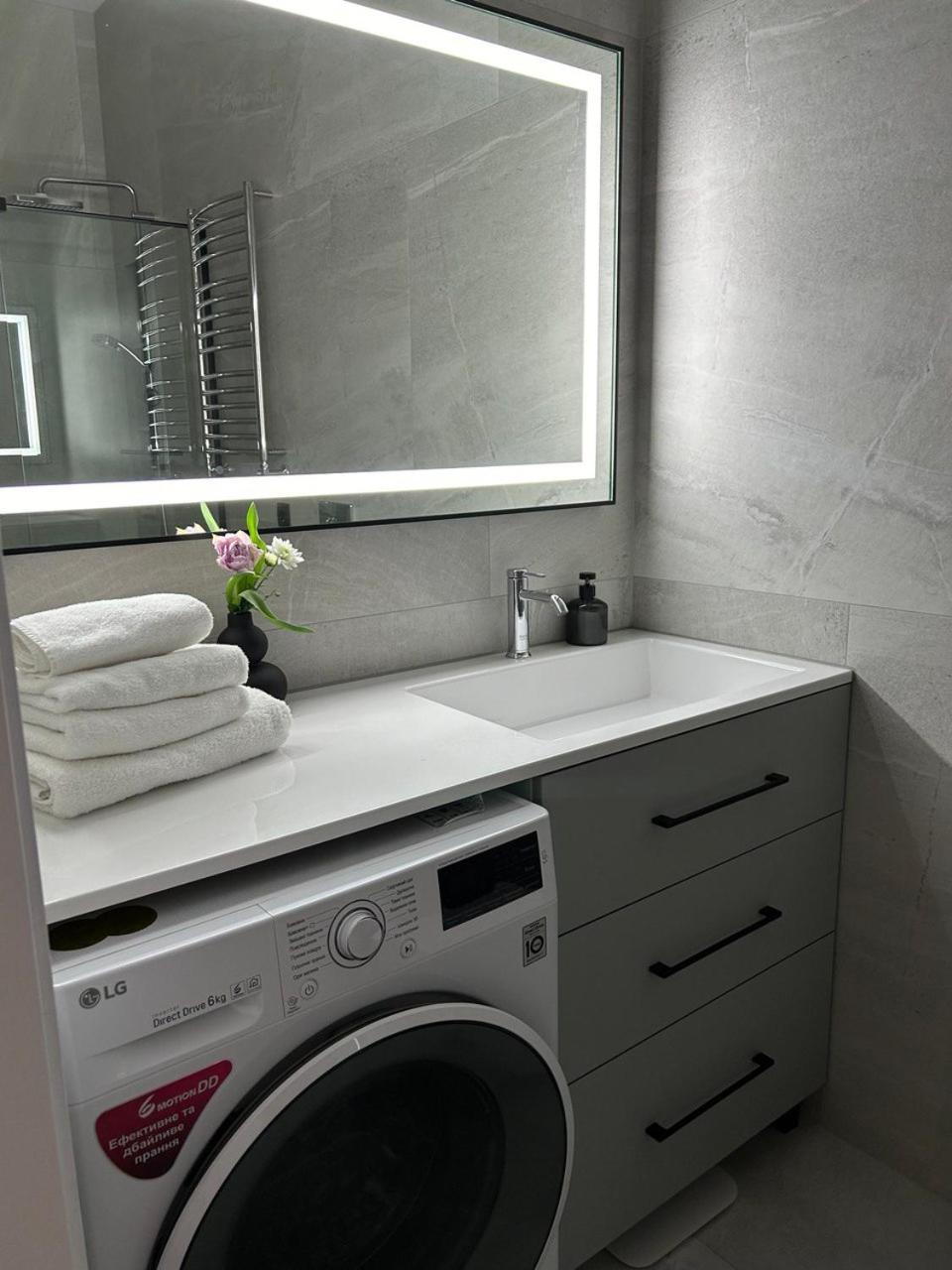 Seveneleven Apartments Черновцы Экстерьер фото